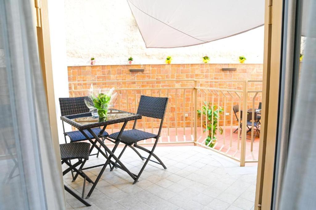 Residenza Suarez Bed and Breakfast Νάπολη Εξωτερικό φωτογραφία